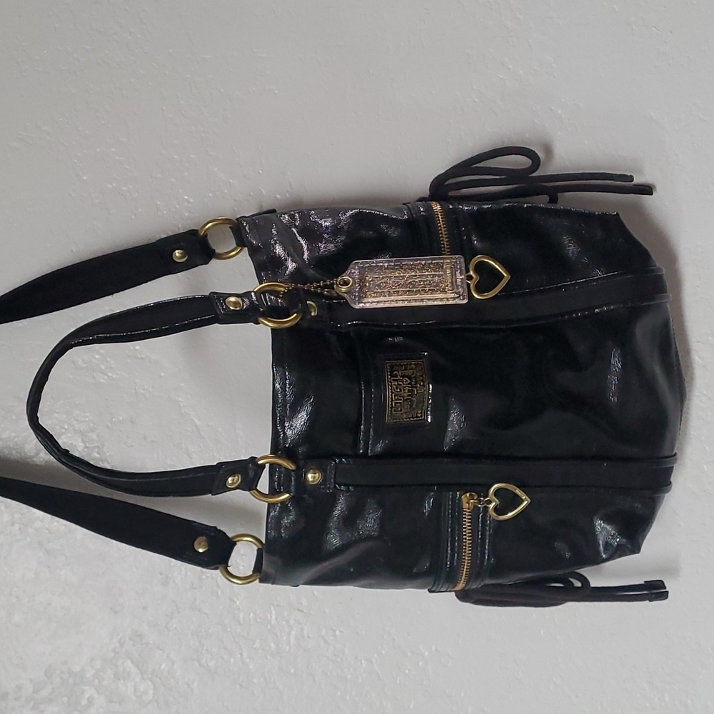 Coach Daisy Liquid Gloss Pocket Patent Tote